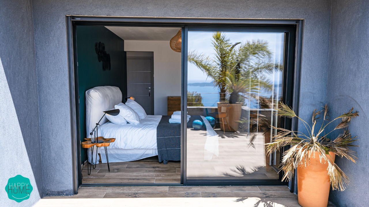 Photo of Bedroom in Hyeres