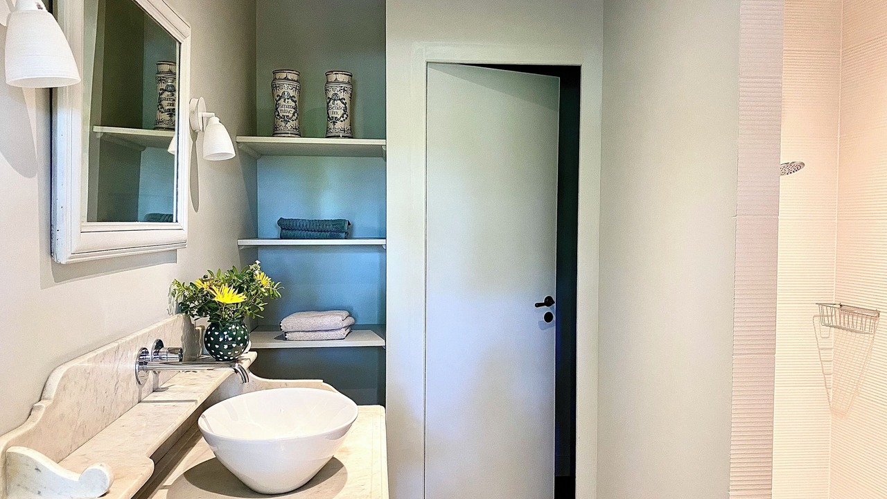 Photo of Bathroom in Cairanne