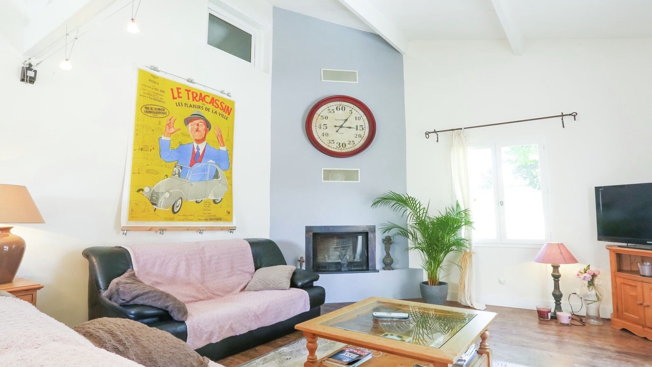 Photo of Livingroom in Buisson