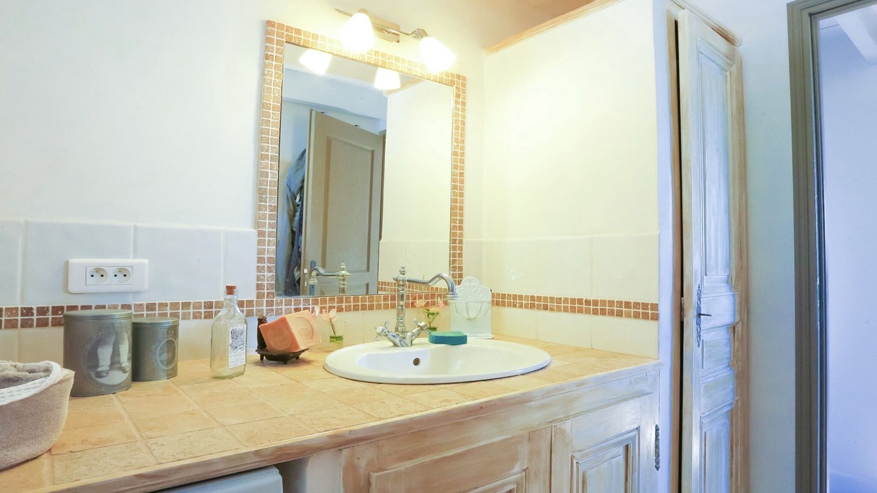 Photo of Bathroom in Buisson