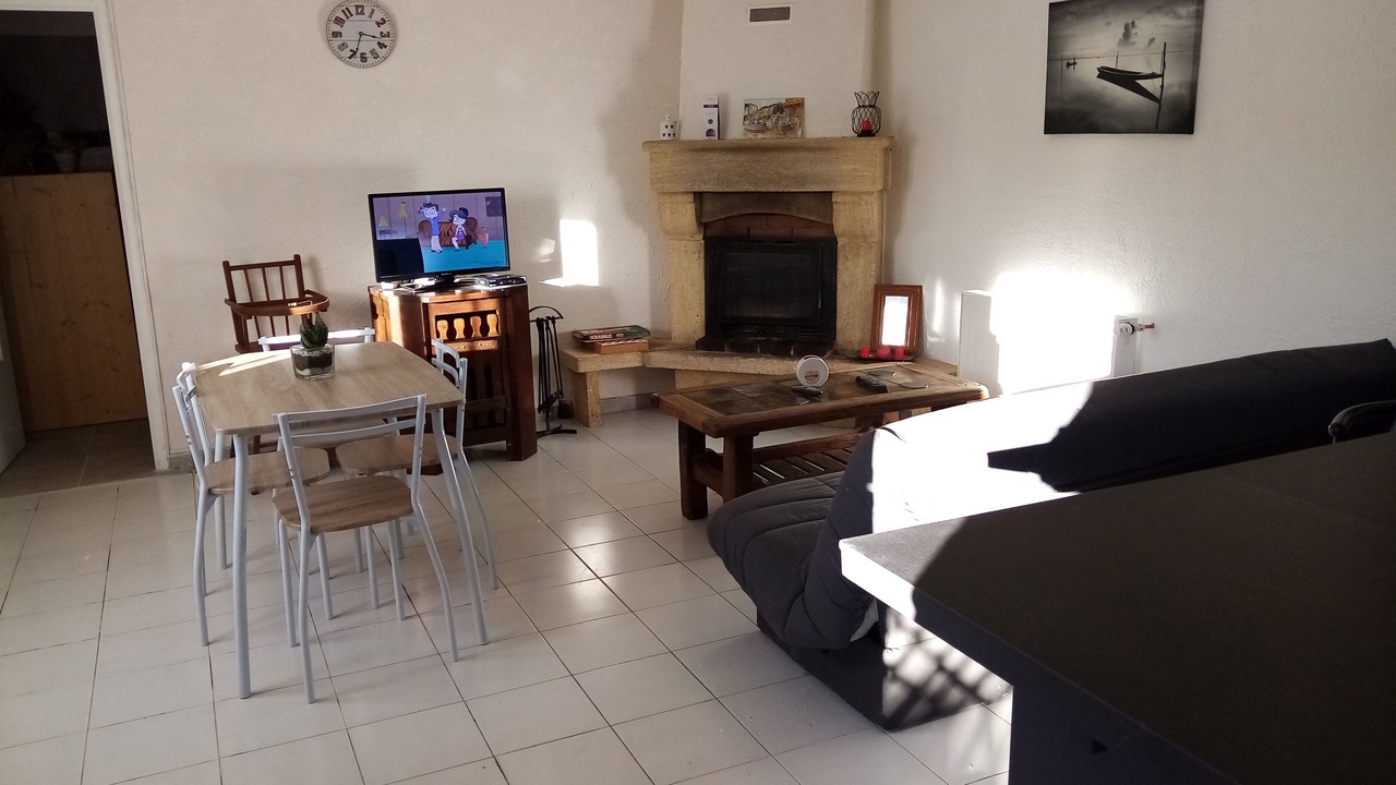 Photo of Livingroom in Sablet