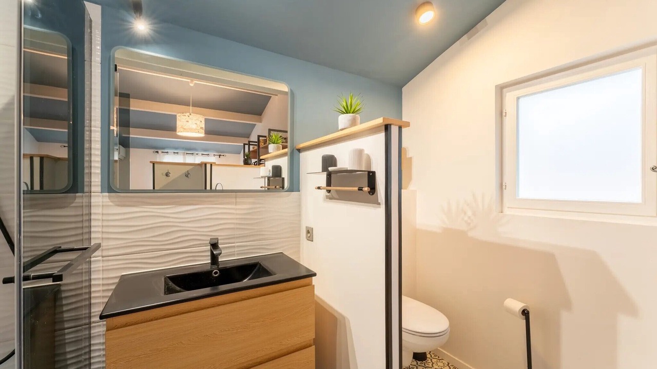 Photo of Bathroom in Molleges