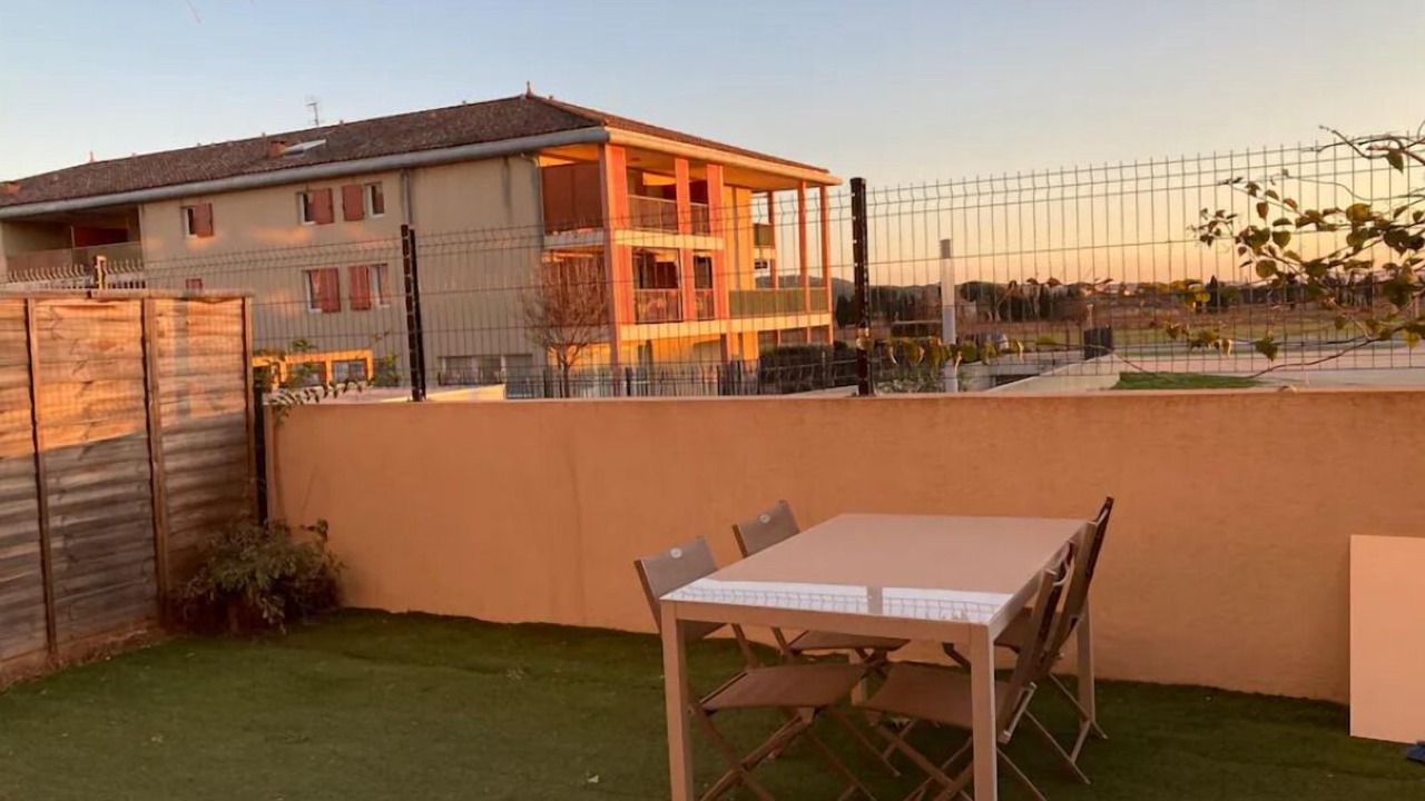 Photo of Outdoor in La Fare-les-Oliviers