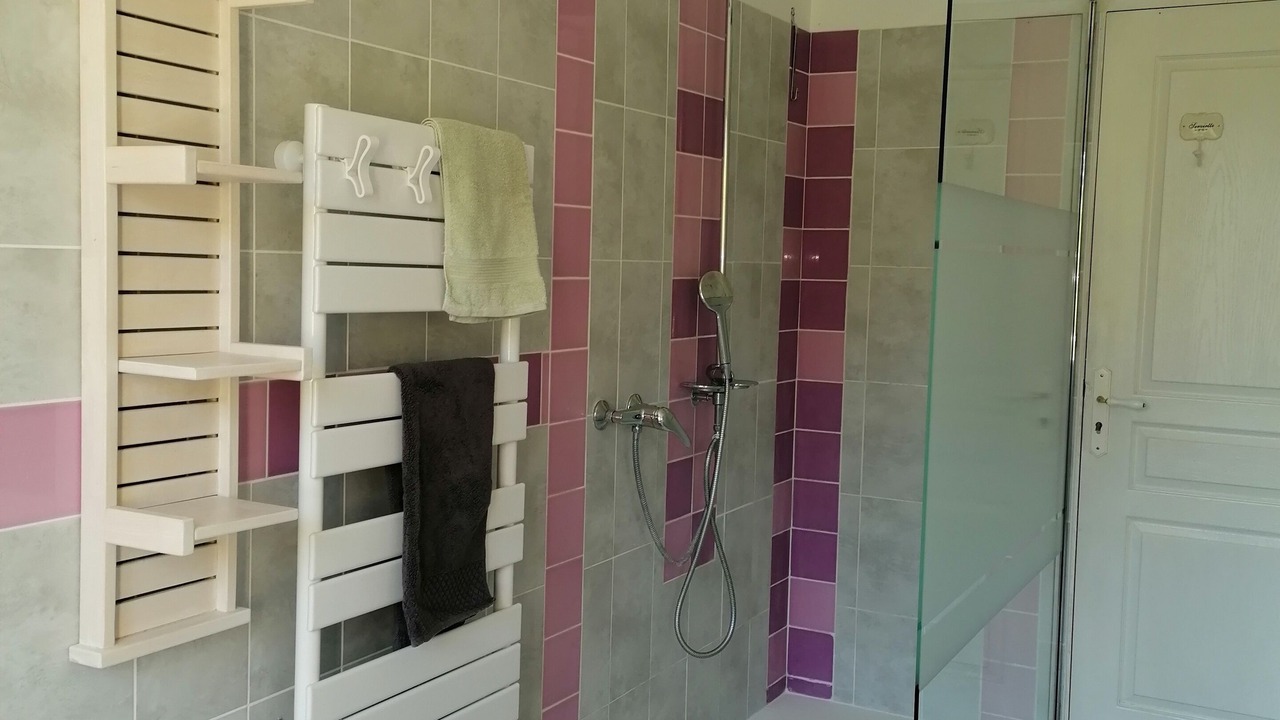 Photo of Bathroom in Noves
