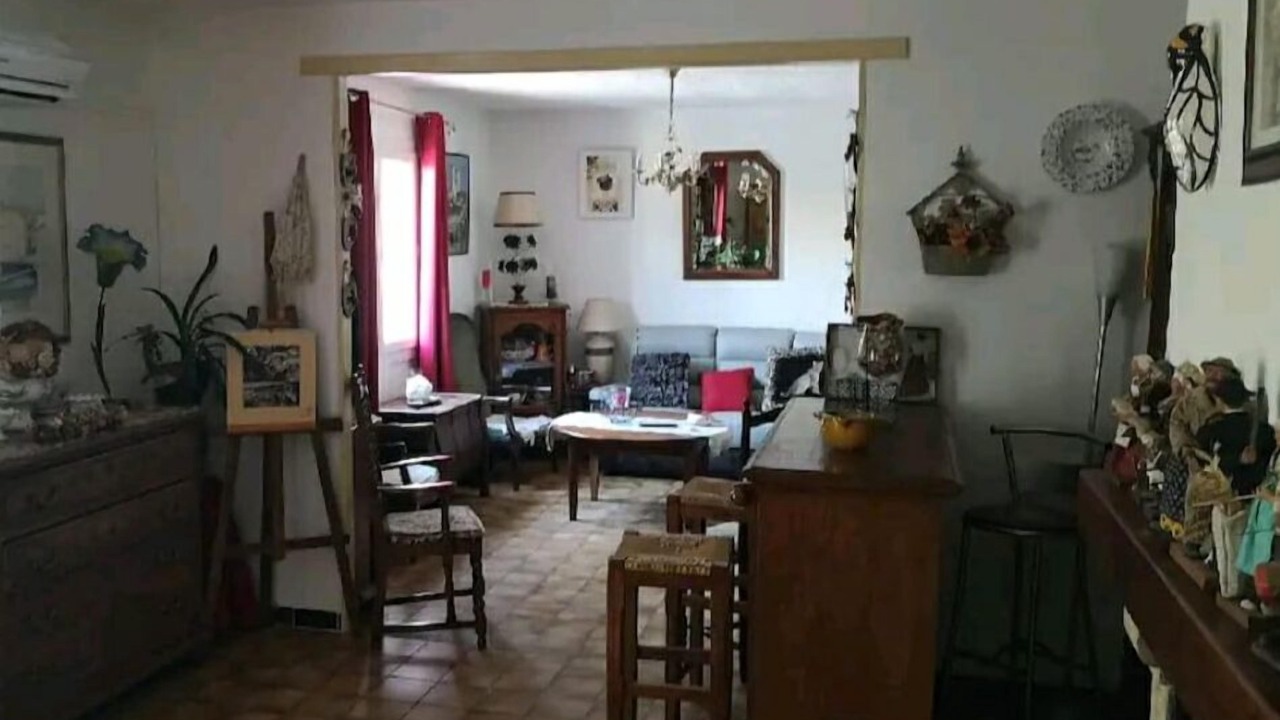 Photo of Others in Molleges