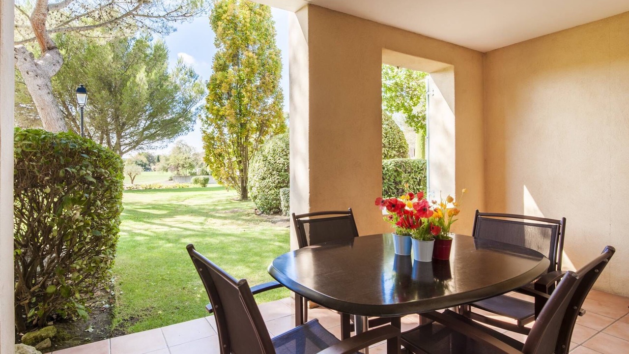 Photo of Outdoor in Pont Royal