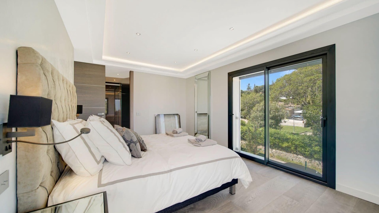 Photo of Bedroom in Vallauris
