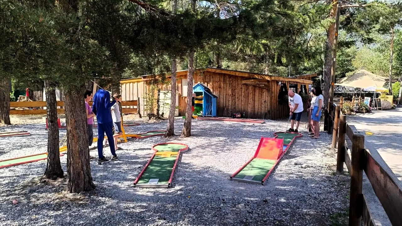 Photo of Outdoor in Saint-Martin-de-Queyrieres