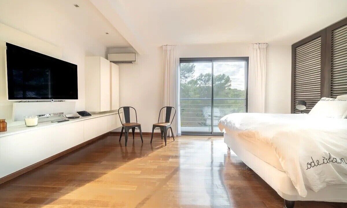 Photo of Bedroom in Vallauris