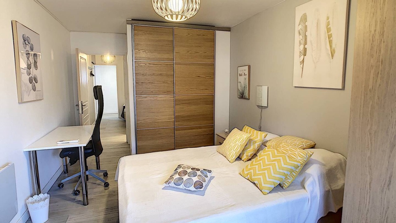 Photo of Bedroom in Sainte-Maxime City Centre