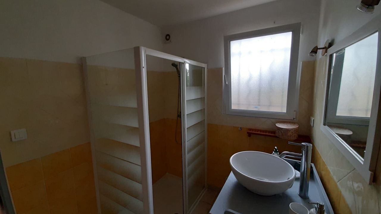 Photo of Bathroom in Modene