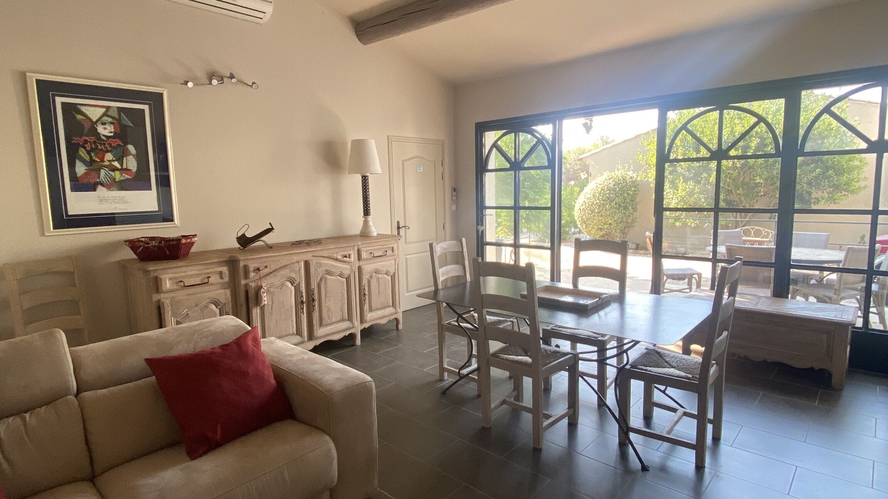 Photo of Livingroom in Cabrieres-d'Avignon