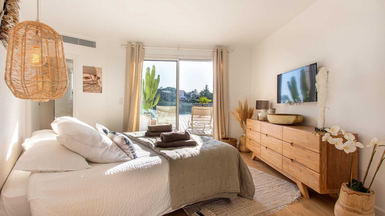 Photo of Bedroom in La Croix des Gardes