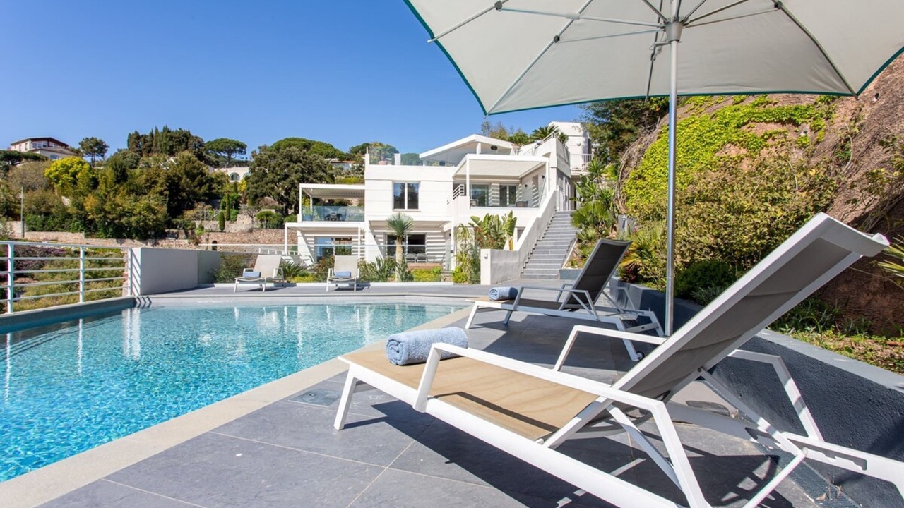 Photo of Outdoor in La Croix des Gardes
