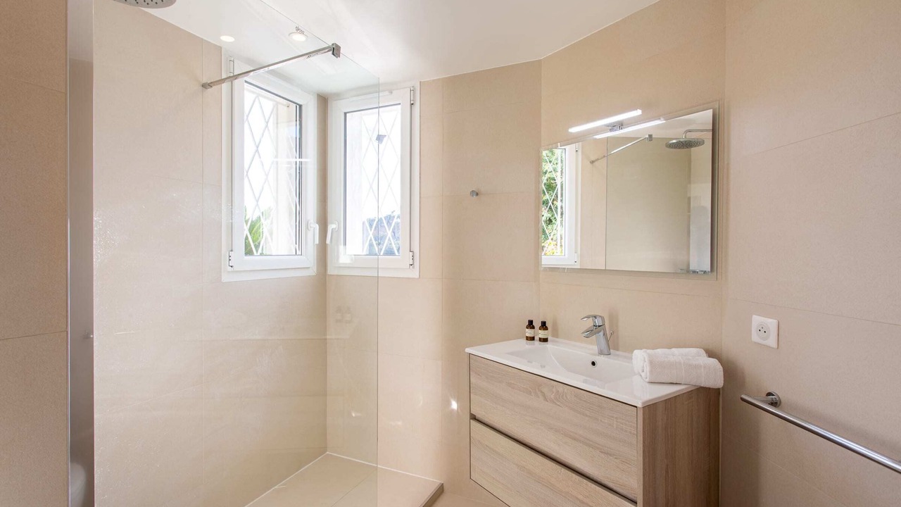 Photo of Bathroom in La Croix des Gardes