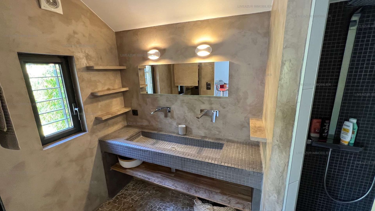 Photo of Bathroom in Sanary-sur-Mer