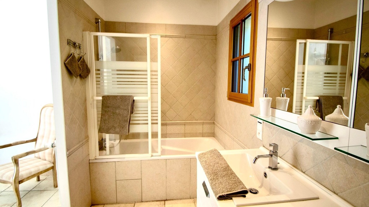 Photo of Bathroom in Saint-Saturnin-les-Apt