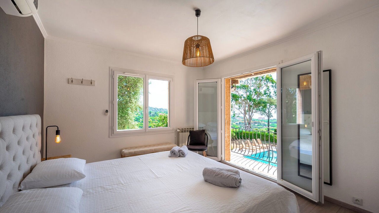 Photo of Bedroom in Les Issambres