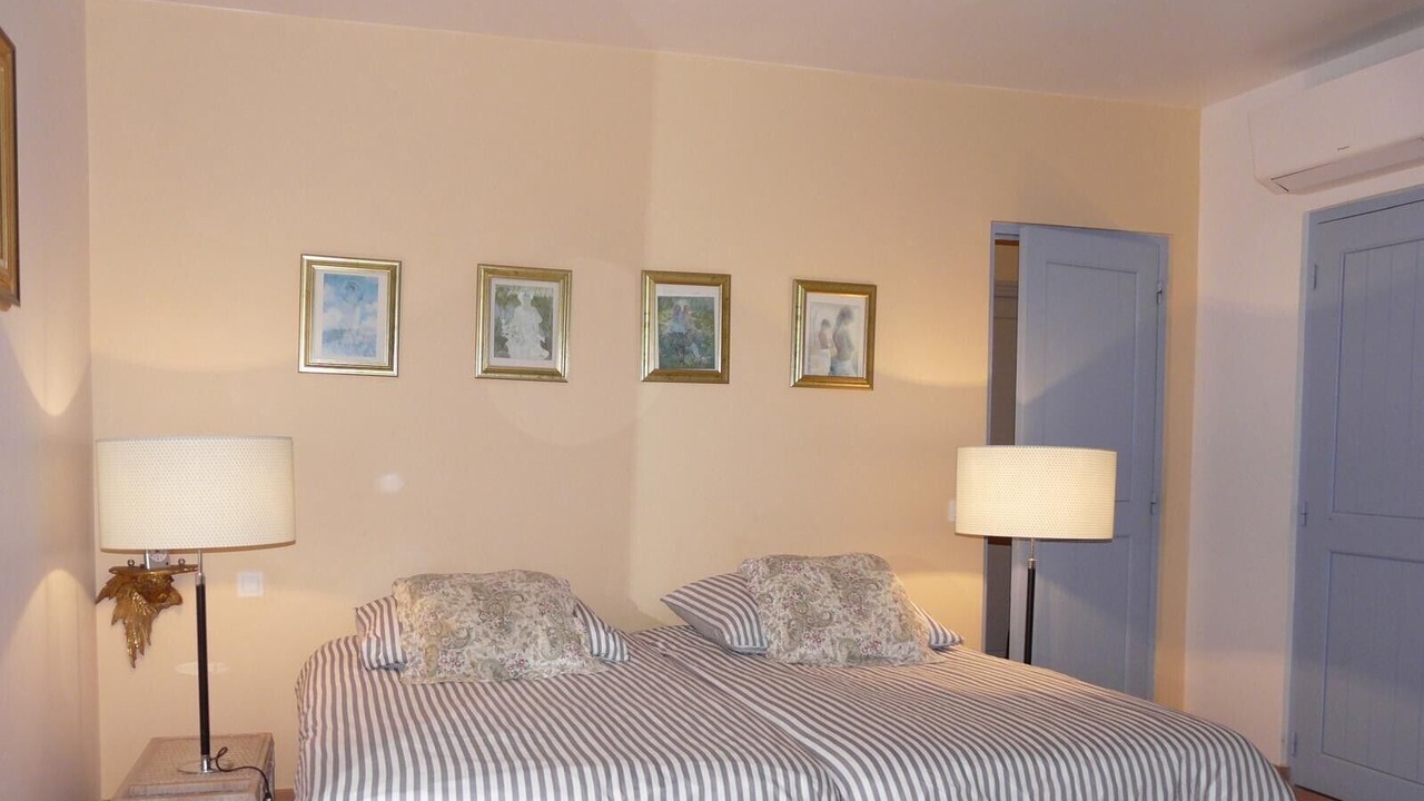 Photo of Bedroom in Saint-Tropez