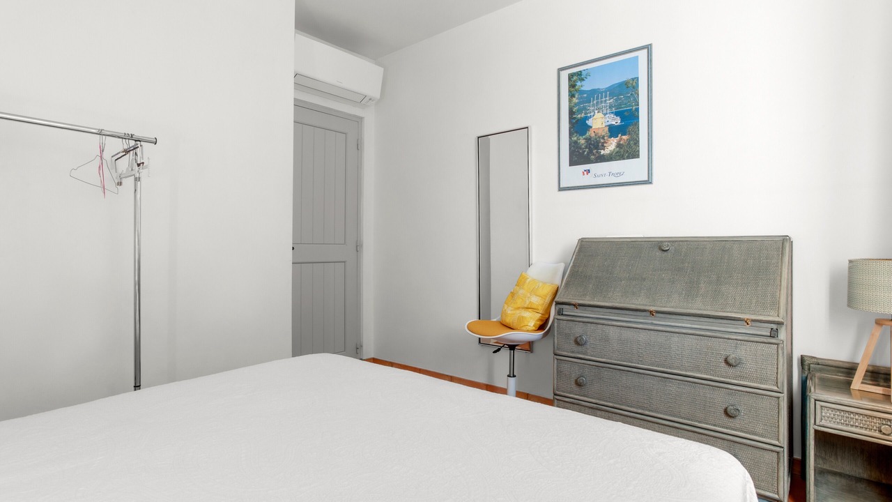 Photo of Bedroom in Saint-Tropez