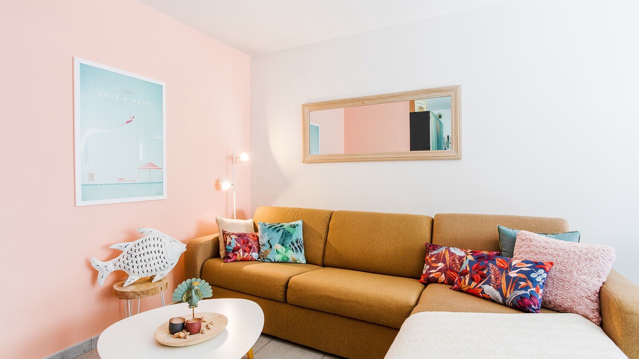 Photo of Livingroom in Jean-Medecin