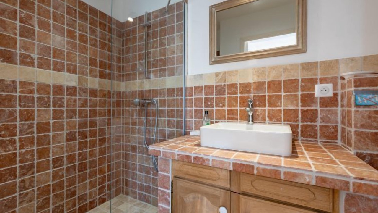 Photo of Bathroom in Speracedes
