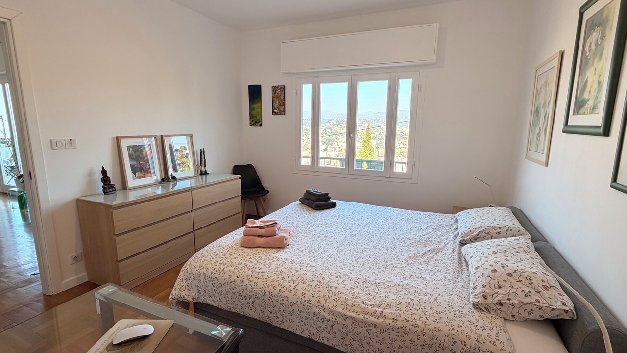 Photo of Bedroom in Mont Boron