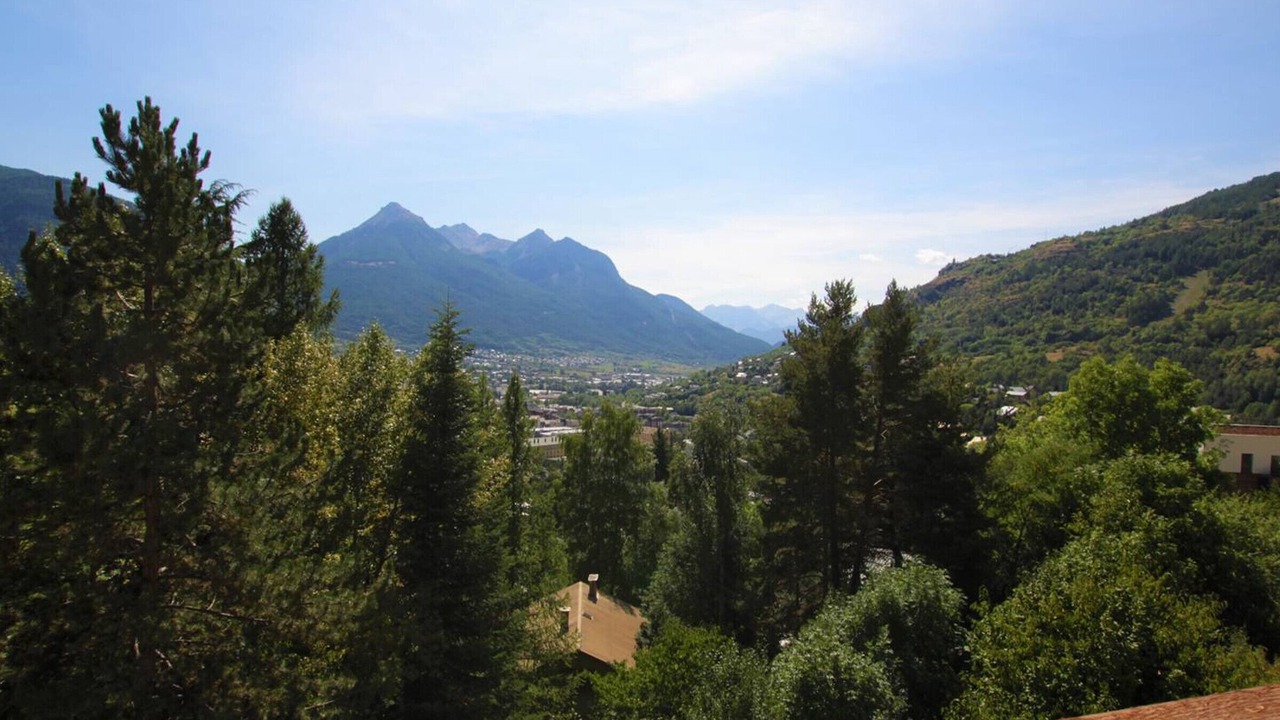 Photo of Others in Forville