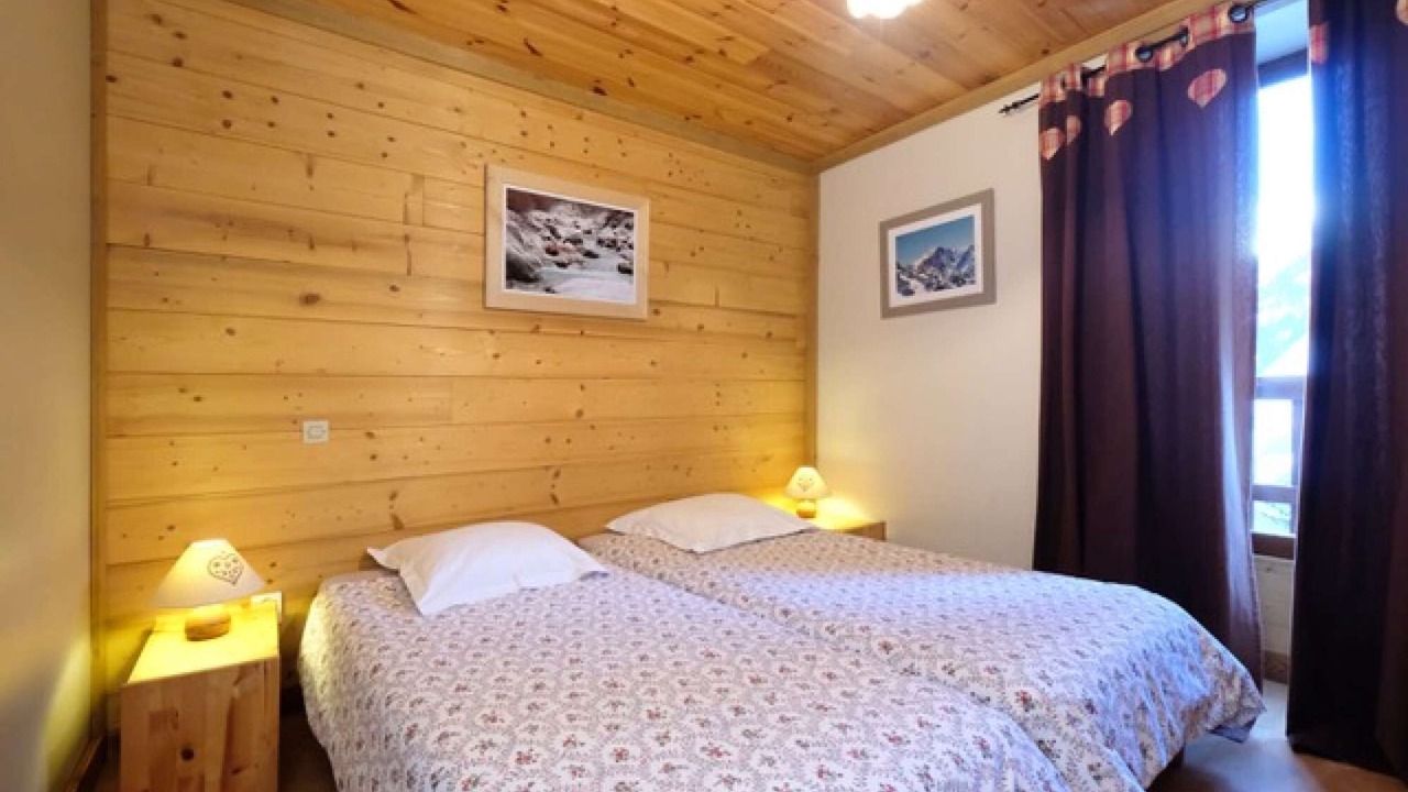 Photo of Bedroom in Venosc