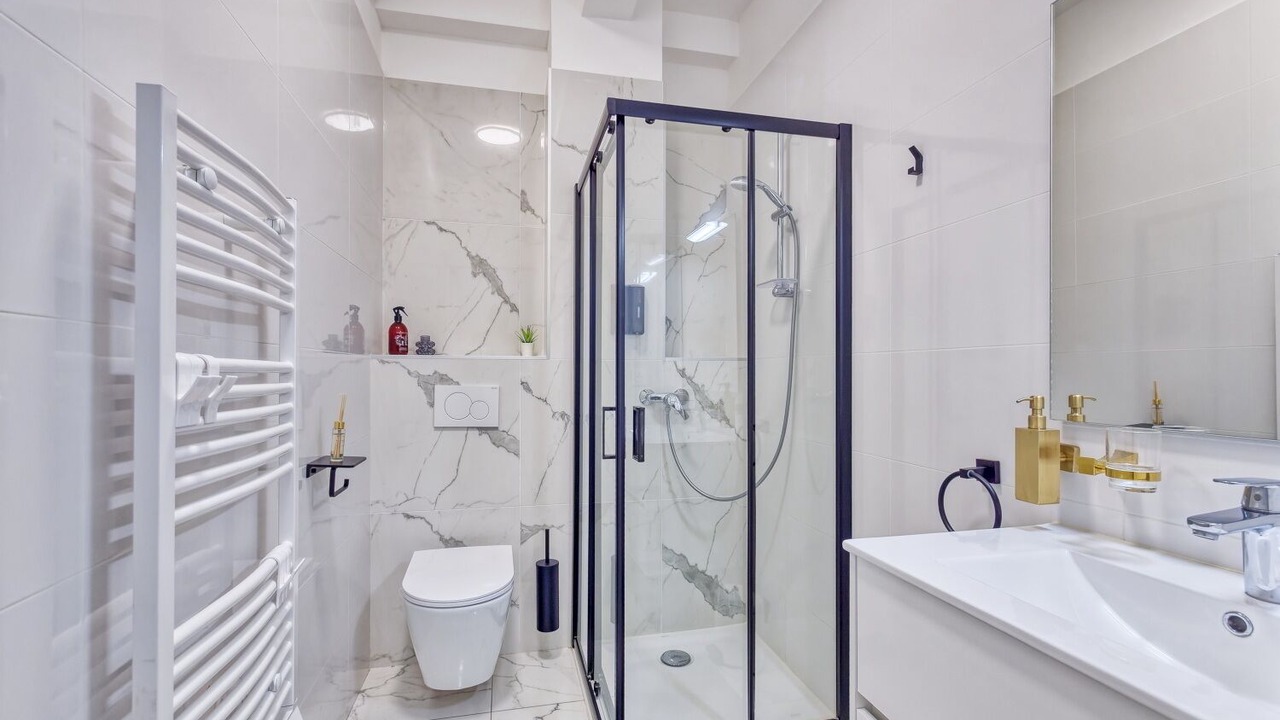 Photo of Bathroom in Vernier