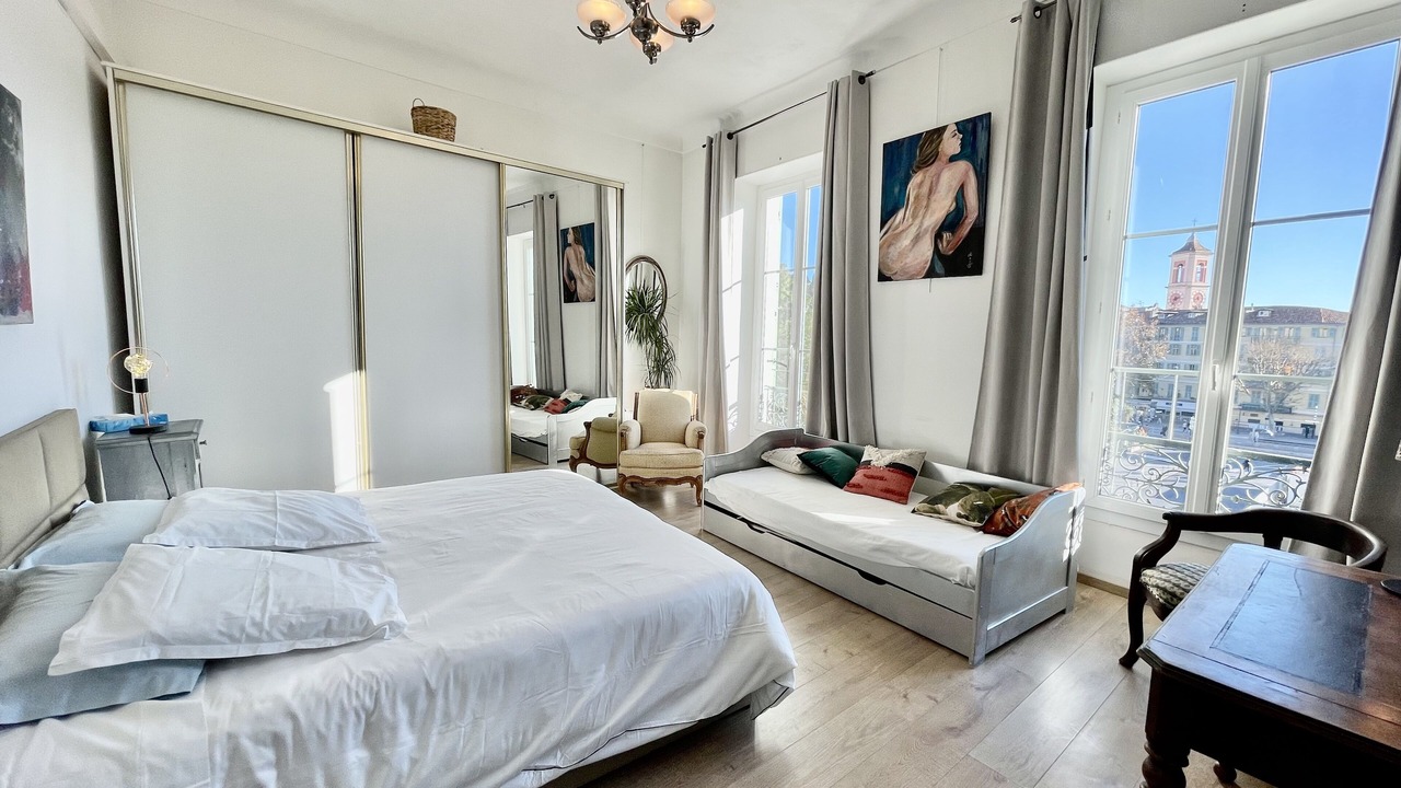 Photo of Bedroom in Carre d'Or