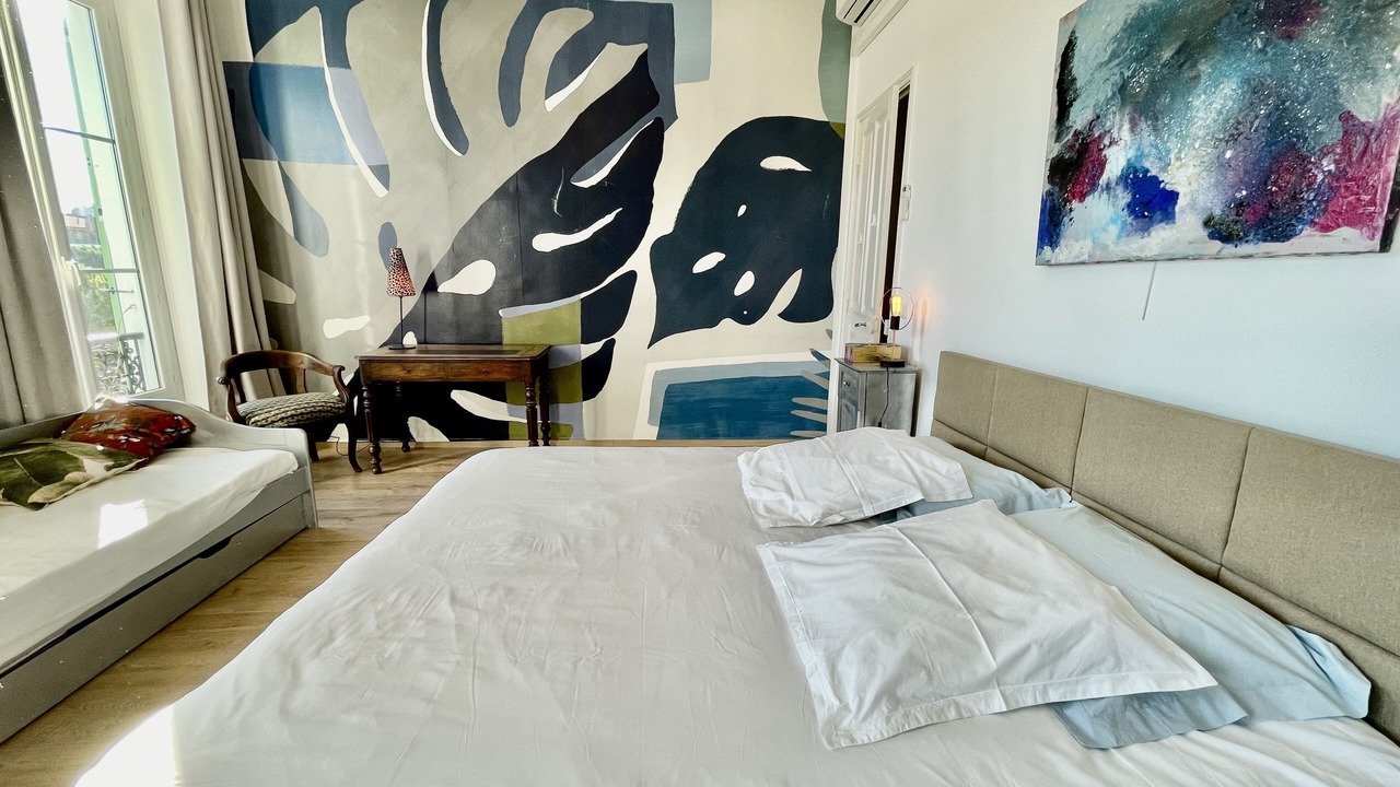 Photo of Bedroom in Carre d'Or