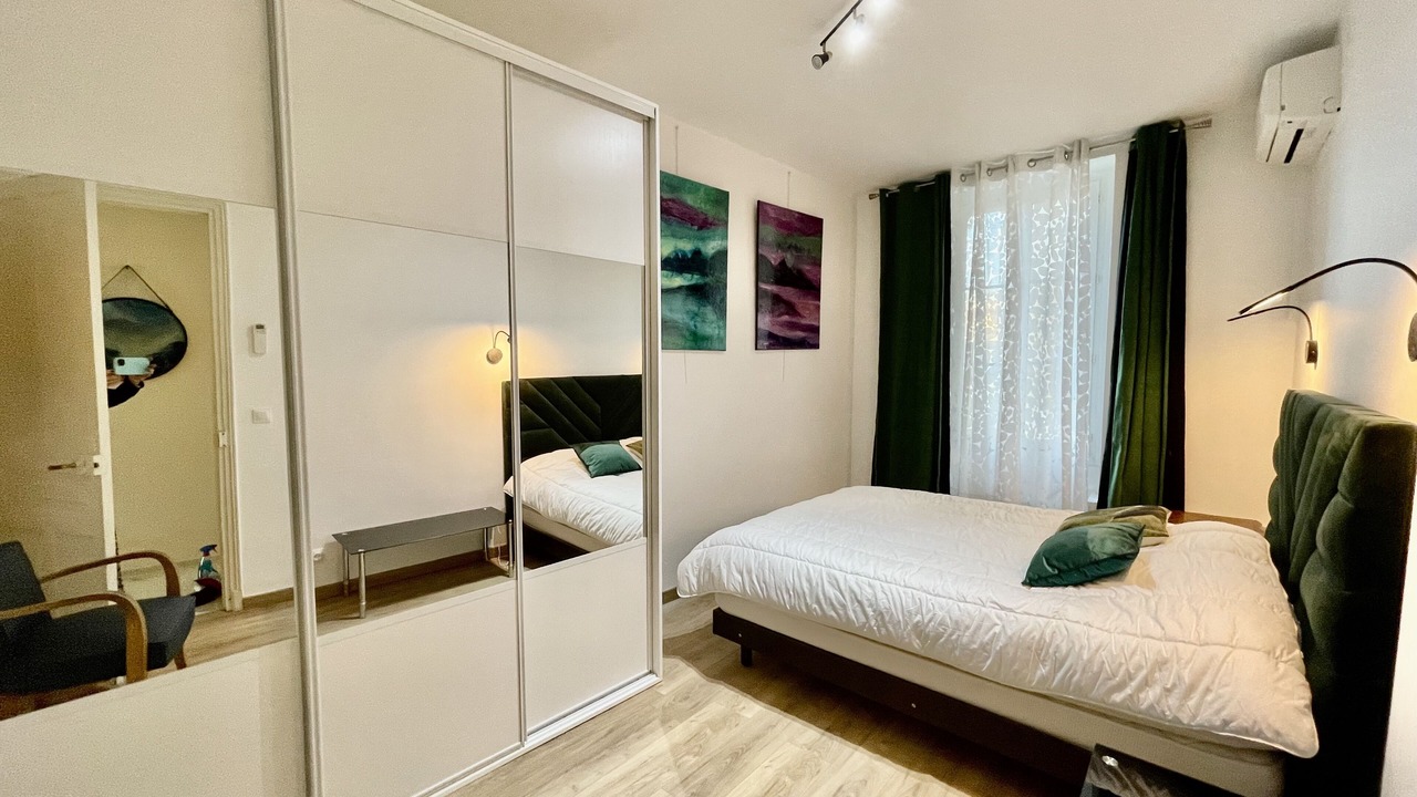 Photo of Bedroom in Carre d'Or