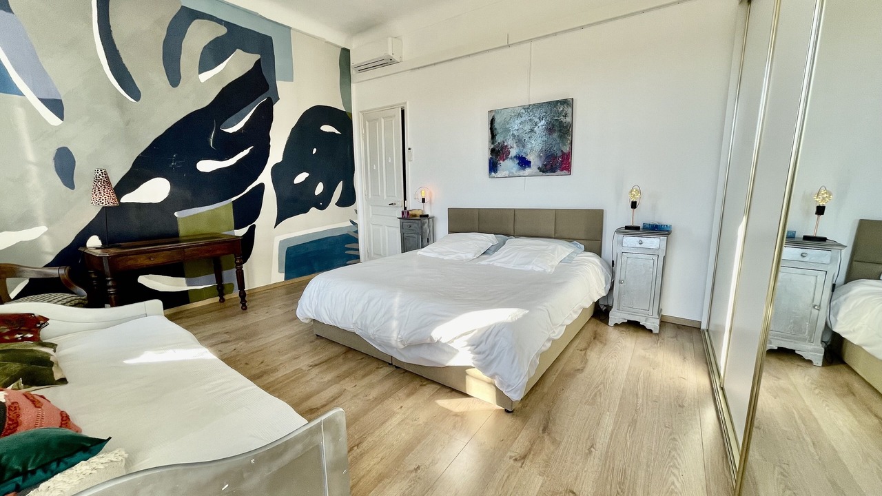 Photo of Bedroom in Carre d'Or