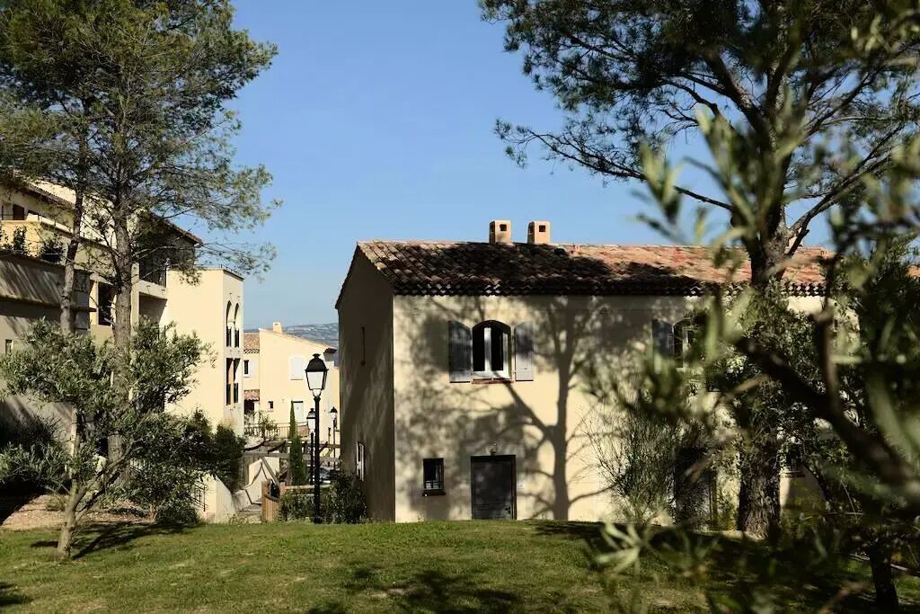 Photo of Outdoor in Pont Royal