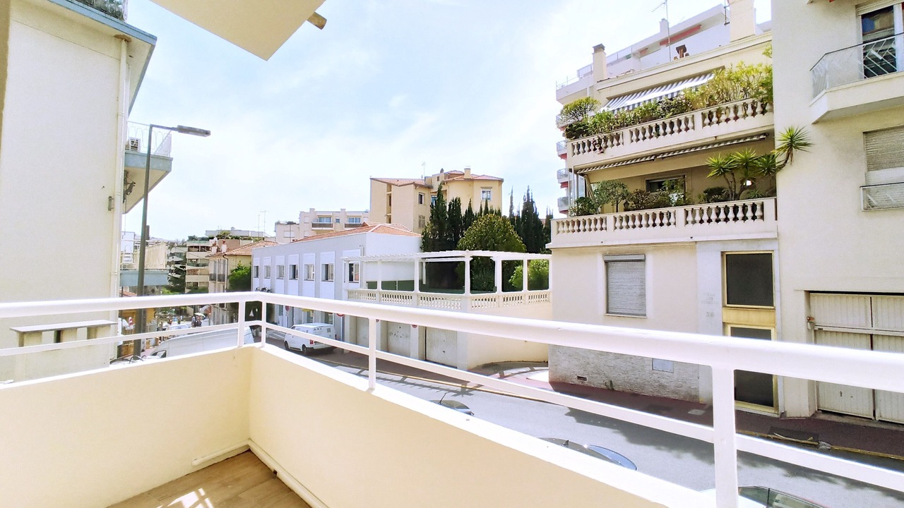 Photo of Outdoor in Carnot