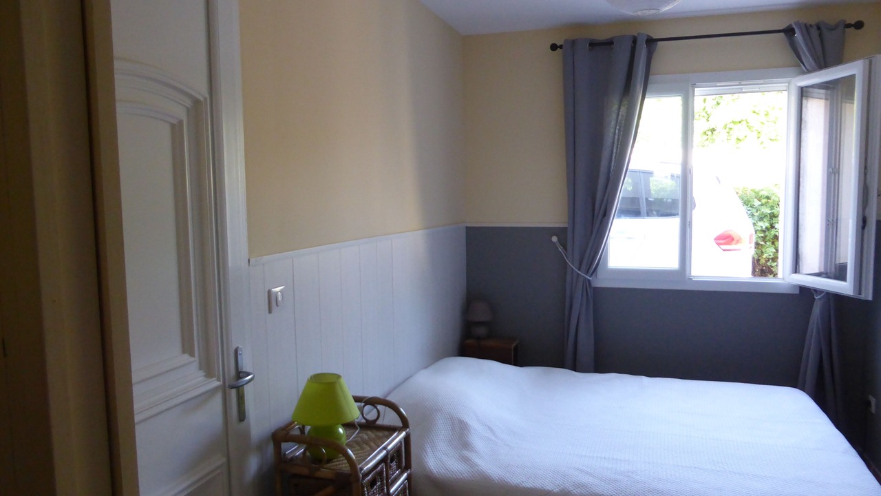 Photo of Bedroom in La Fare-les-Oliviers