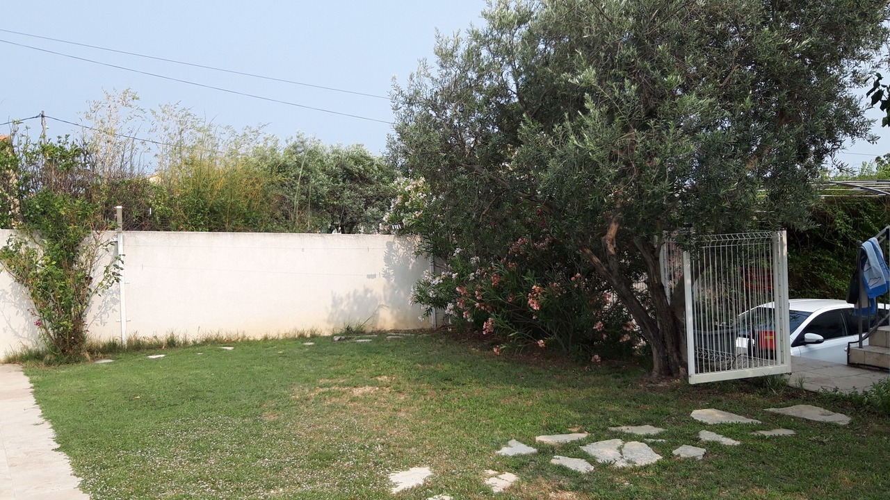 Photo of Outdoor in La Fare-les-Oliviers