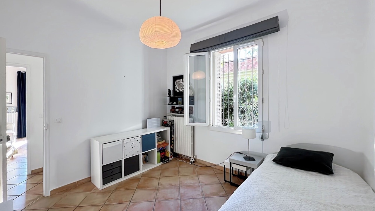Photo of Bedroom in Hyeres City Centre