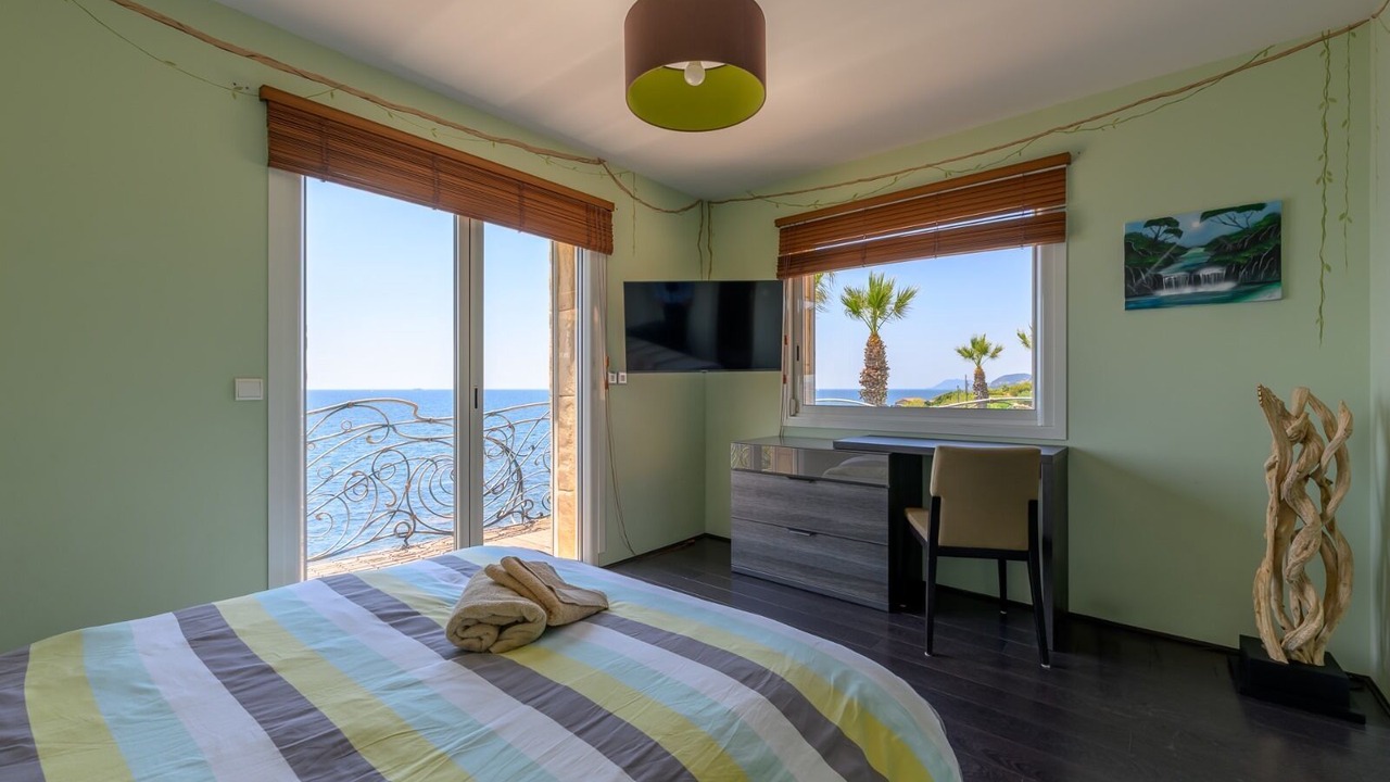 Photo of Bedroom in Carqueiranne