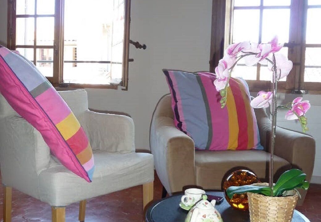 Photo of Livingroom in Couronne Urbaine