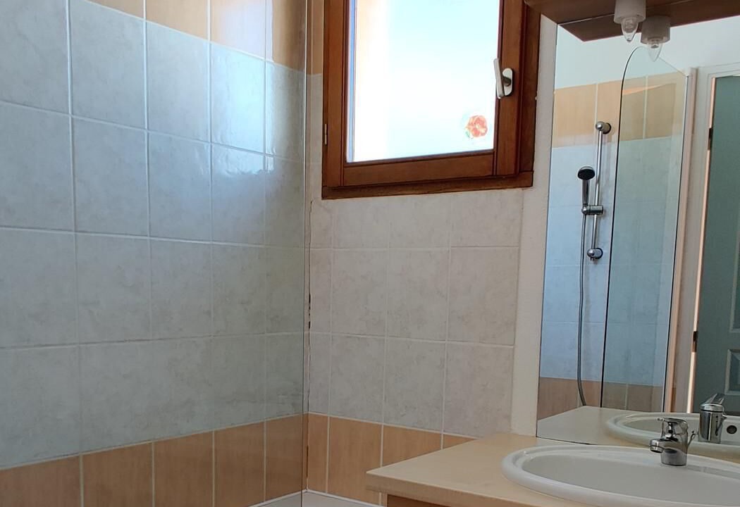 Photo of Bathroom in Saint-Etienne-en-Devoluy