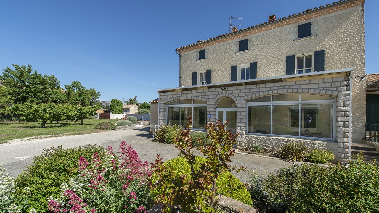 Photo of Outdoor in Caromb