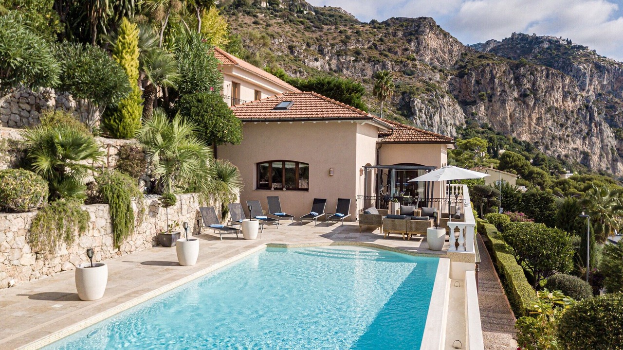 Photo of Others in Eze