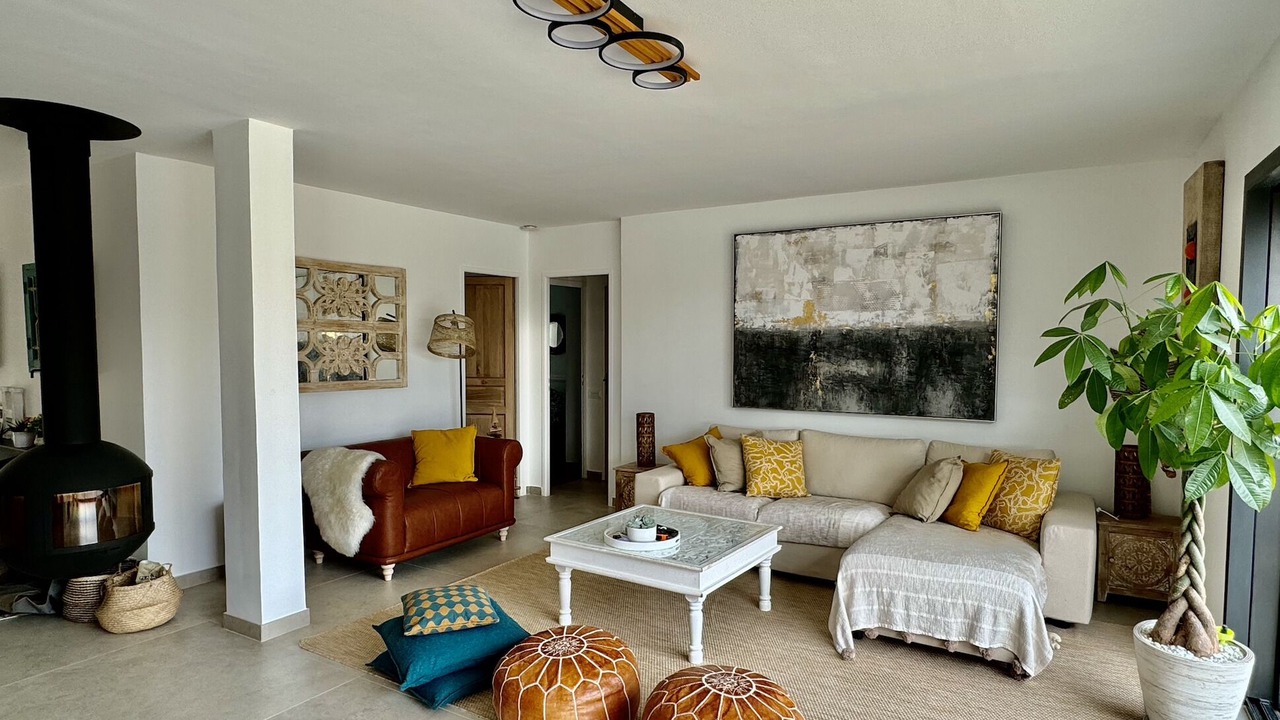 Photo of Livingroom in Eguilles