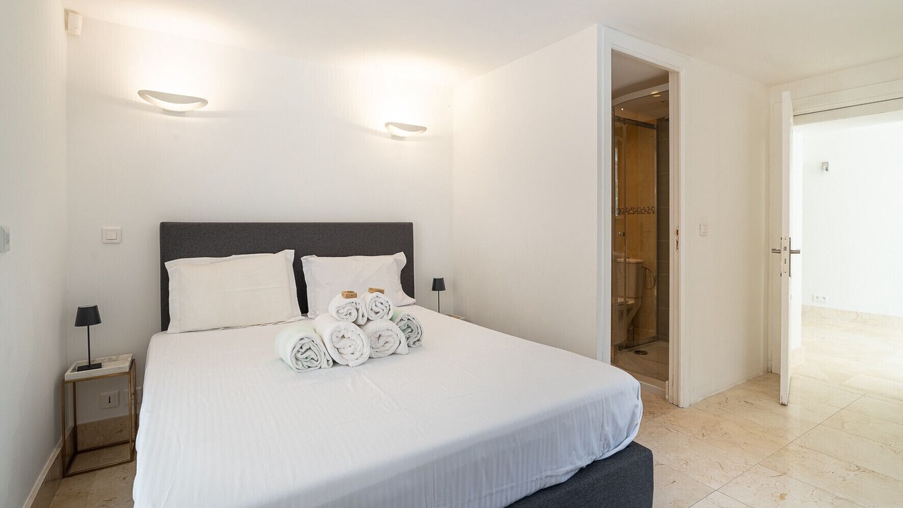 Photo of Bedroom in Cap-d'Antibes
