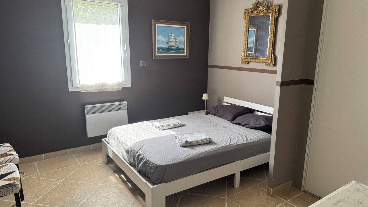 Photo of Bedroom in Salon-de-Provence