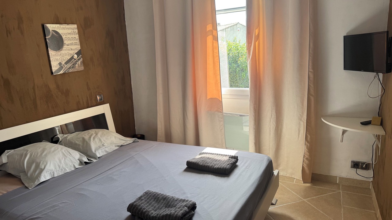 Photo of Bedroom in Salon-de-Provence
