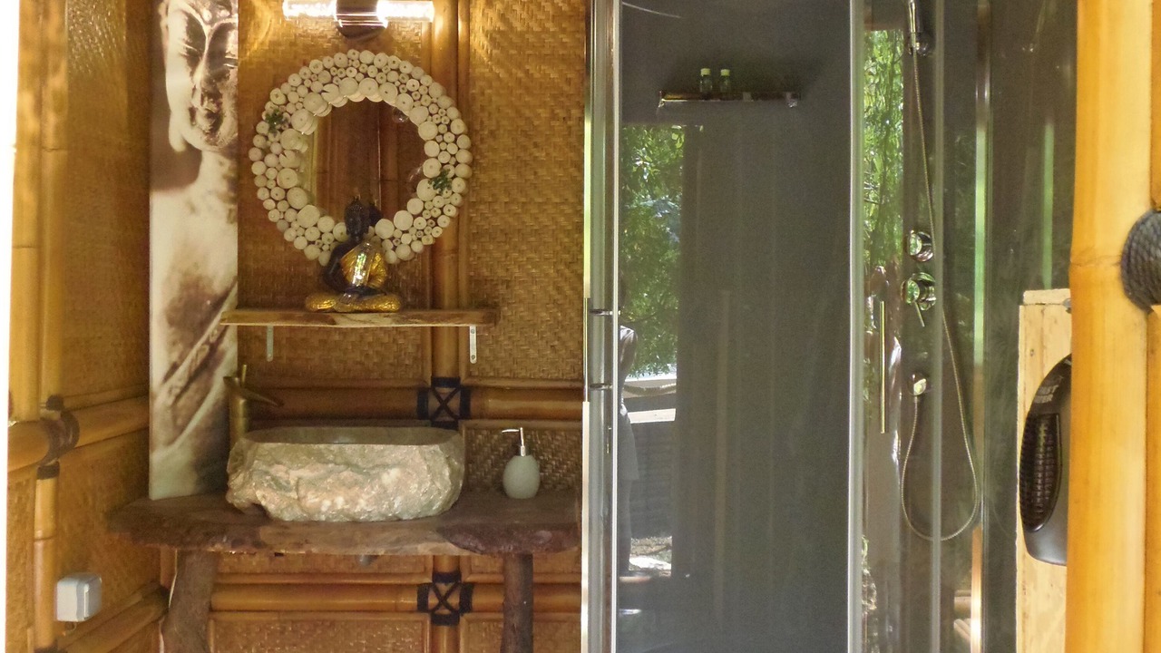 Photo of Bathroom in Meounes-les-Montrieux
