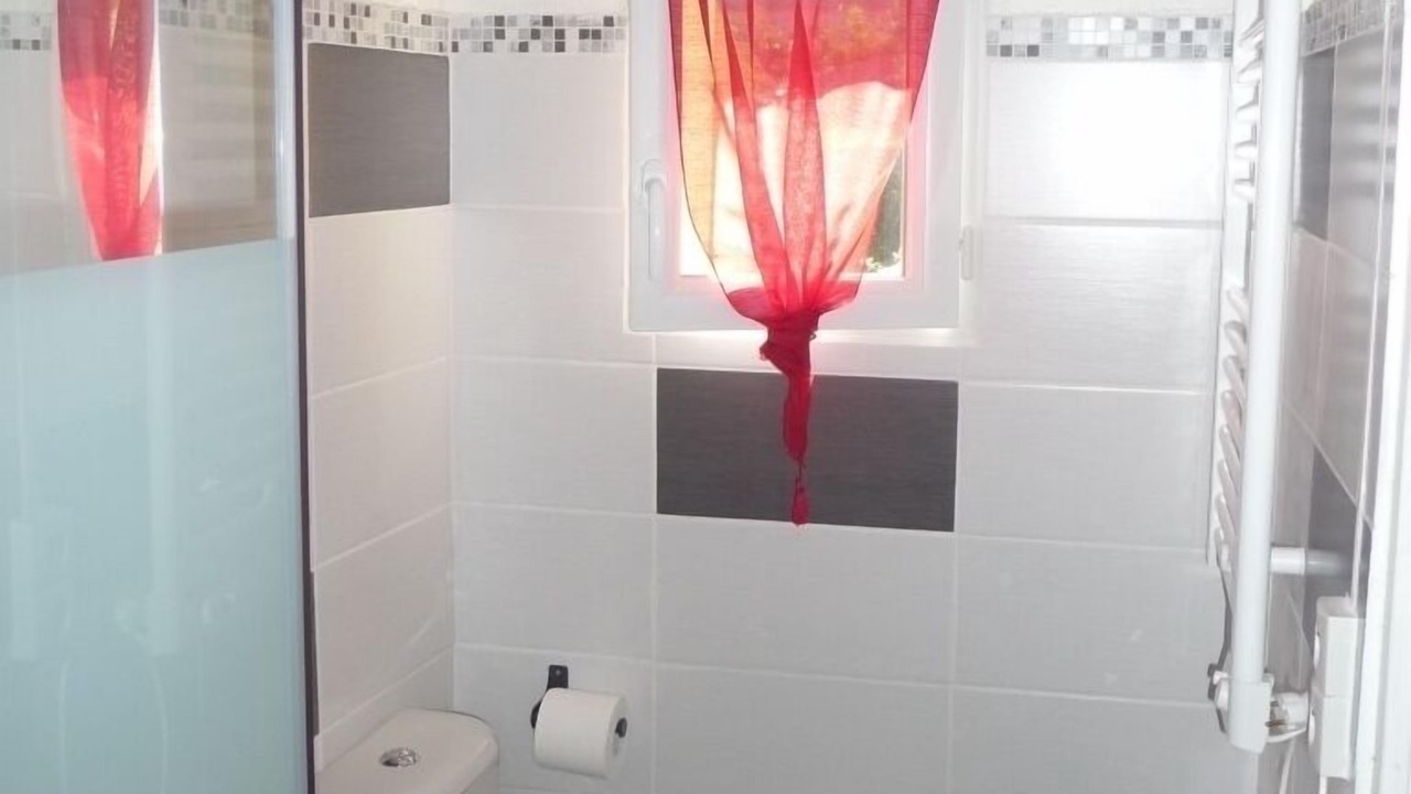 Photo of Bathroom in Saint-Jacques